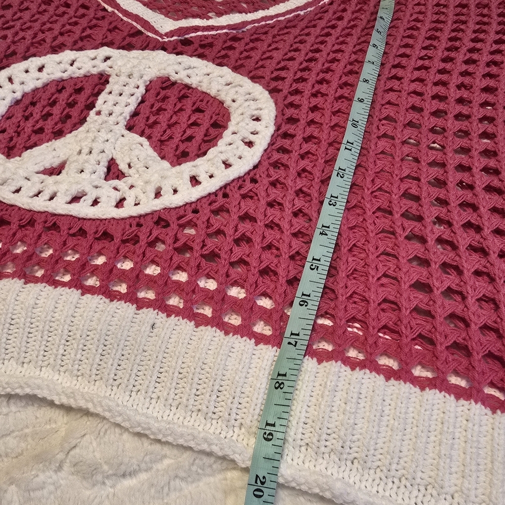 POL Open Knit Vneck Peace Sign Summer Sweater. Pink/White. Size S - Picture 8 of 11